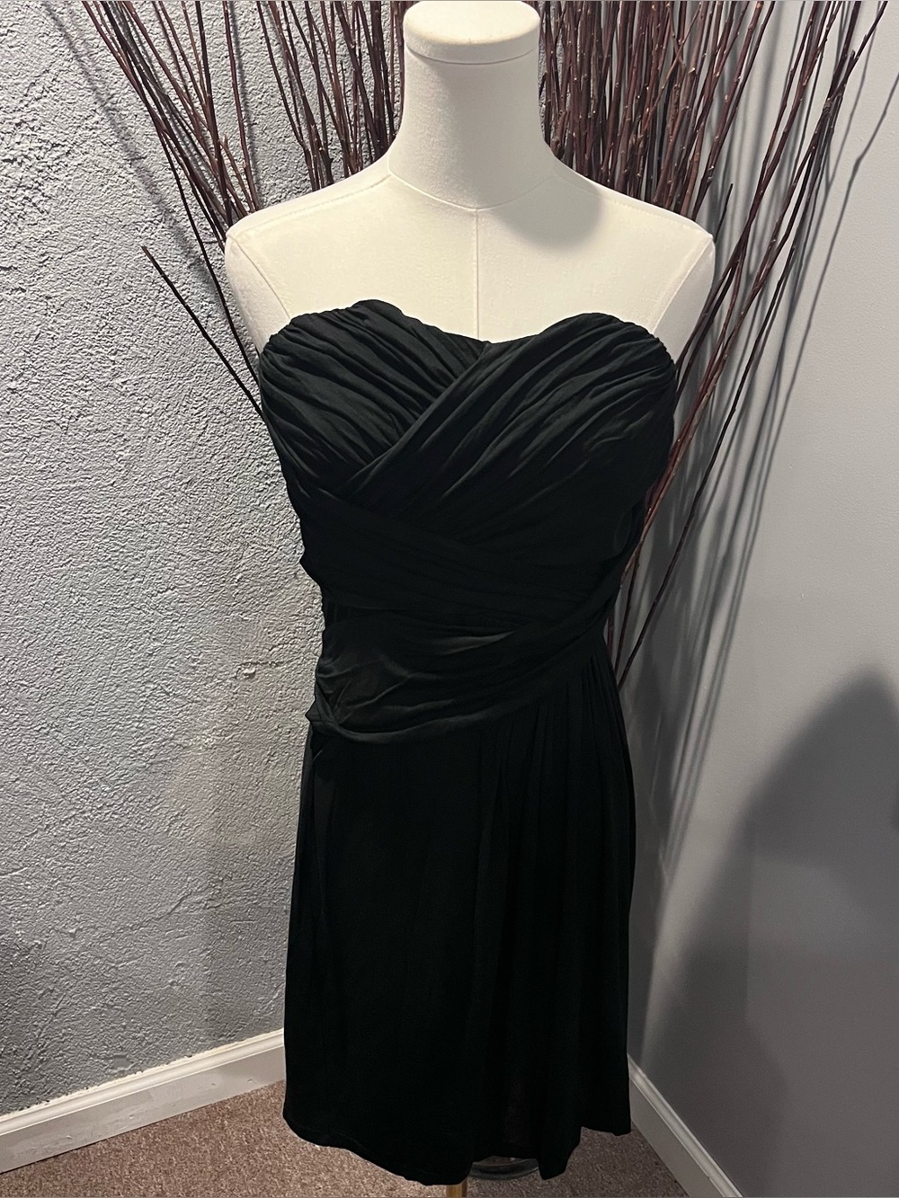 🌺EXPRESS Y2K BLACK DRAPES STRAPLESS DRESS SIZE MEDIUM🌺